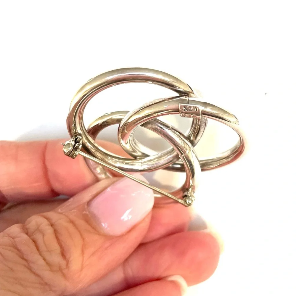 Vintage 925 Silver Mexico  Brooch Featuring Three Entwined Rings